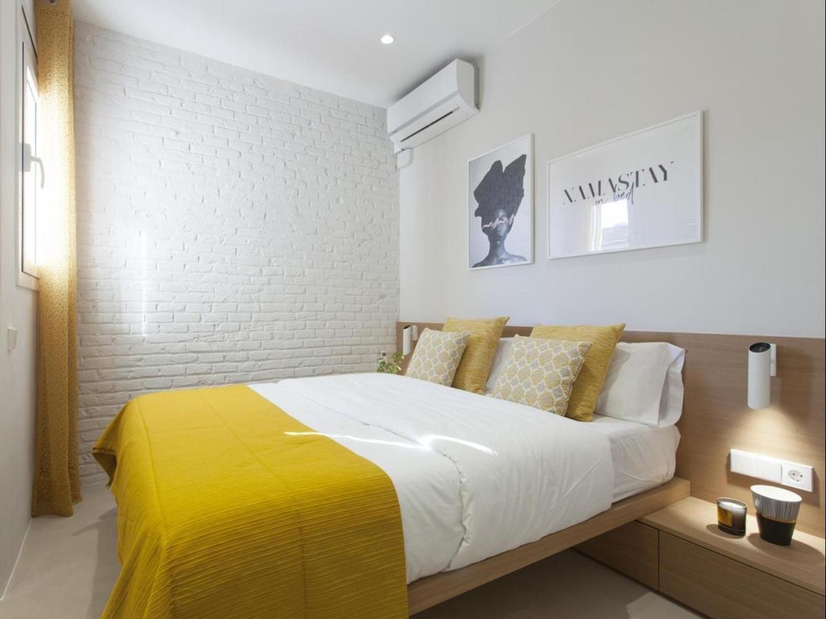 Sunny Playa Apartment Barcellona Esterno foto